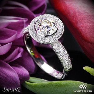 Simon G Passion Diamond Engagement Ring set with a 0.94ct I SI1 Expert Selection