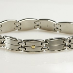 Whiteflash's White Gold Link Bracelet