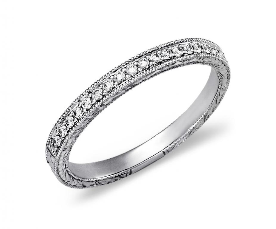 Engraved Micropave Diamond Ring in 18k White Gold 0.20ctw