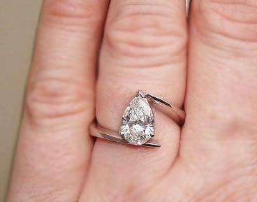 Pearl engagement rings vs diamond
