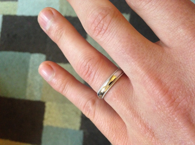 does-this-4mm-wedding-band-look-too-narrow-on-my-finger-rockytalky