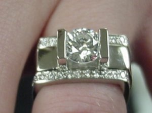 clapton 2 with matching bands 16 full cut diamonds .3.jpg