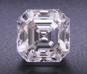 DI40X_GIA13276066.jpg