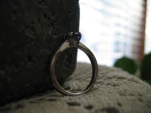 LaurelSapphRing11.JPG