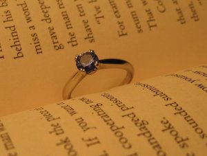 LaurelSapphRing15.JPG