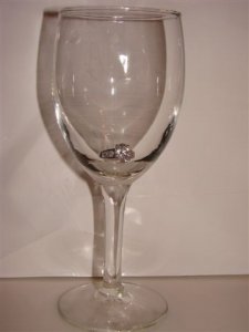 wine glass2.JPG