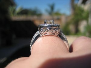 My engagement ring2-16-08 04202.jpg