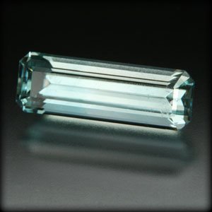 AQM001f.jpg