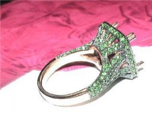 tsavorite rose gold setting2.jpg