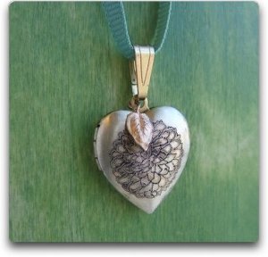 etchedlocket.jpg