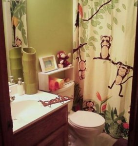 tw9BATHROOM.JPG