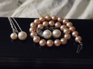 BEGStudsPendantsBracelet.jpg