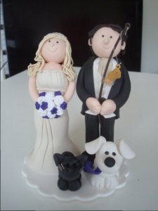 beeweddingtopper.JPG