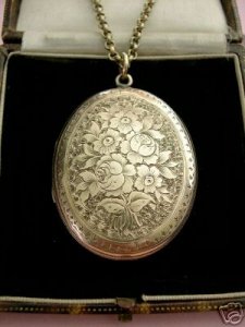 1and58locket.jpg