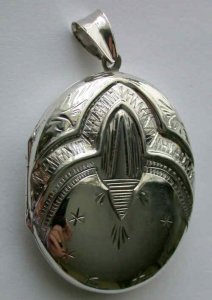 44mmlocket.jpg