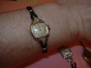 dscn7033 antique watch.jpg