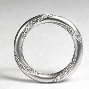 Spiral-Ring-Platinum_preview.jpg