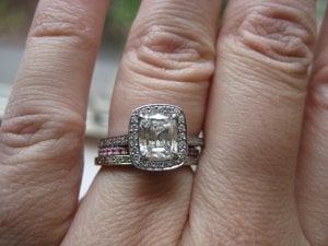 cushionpink1576578.JPG