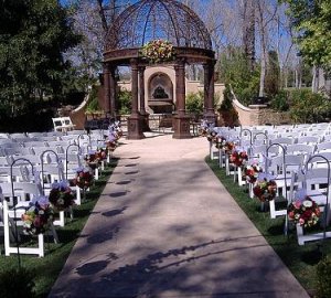 11smallerdecorated gazebo132434.JPG