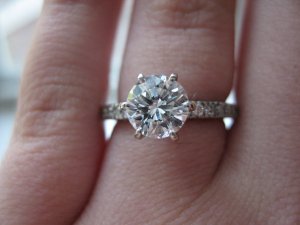 1 carat on size 4 finger store
