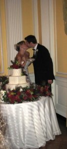 Weddingcakekiss.jpg