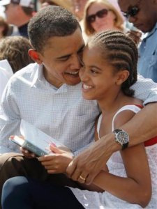 barack-obama-family-2008-4th-july2.jpg