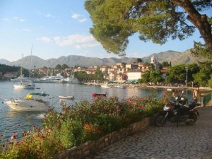 800px-Cavtat_village1.jpg