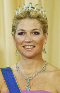 Maxima Aquamarijn Tiara 07.jpg