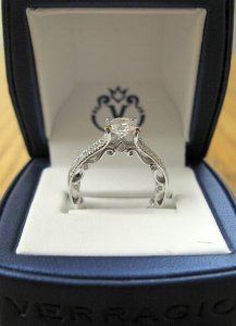 HHVerragio04.jpg