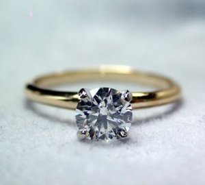 diamondring1resize.jpg