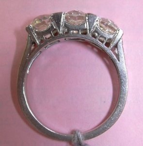 Solov antique 3 stone.jpg