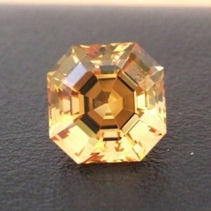 citrine asscher.jpg