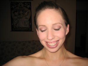 ladycmakeup3.jpg