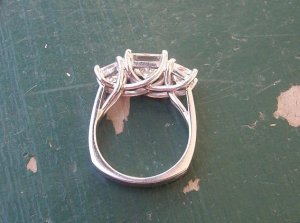 NEW RING 04_1.JPG