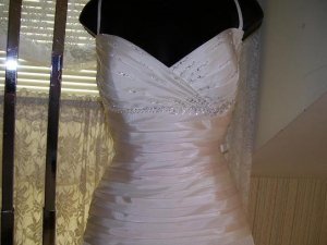 pinkdress1235.JPG