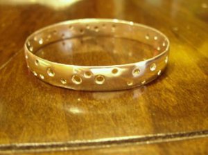 myholeybracelet.JPG