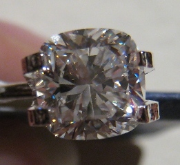 mycushiondiamond.jpg