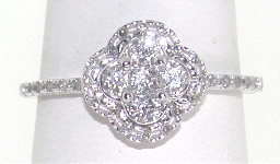 claudiascloverring.jpg