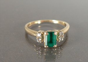 dads-green-ring-001.jpg dads-green-ring-001.jpg