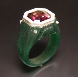 dr_rhodolite_asscher.jpg dr_rhodolite_asscher.jpg