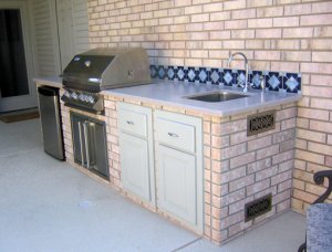 06bbqside.jpg