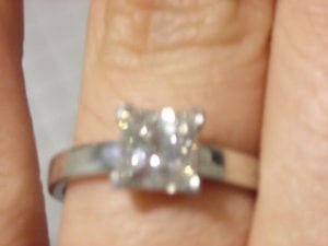 closeuponfinger1223234234.JPG