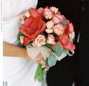 theknotflowers2.jpg