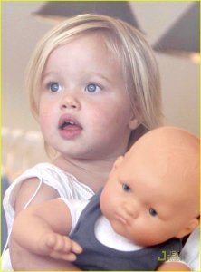 shiloh-jolie-pitt-bonpoint-baby-03.jpg