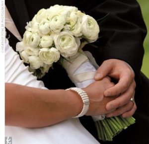 ivory ranunculus.jpg