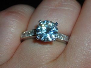 round center stone princess band.JPG