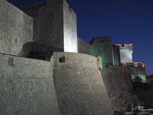 12554604713_0_ALB.jpg