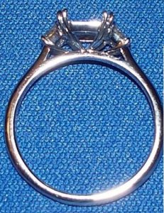 LM platinum setting with .40cttw traps2a.JPG