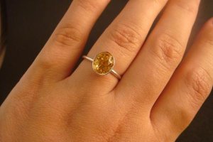 beryl pillbox ring 004rs.JPG