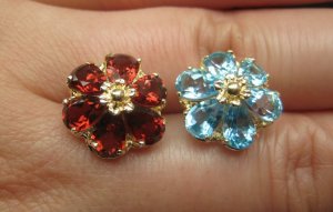 flower pendants.JPG